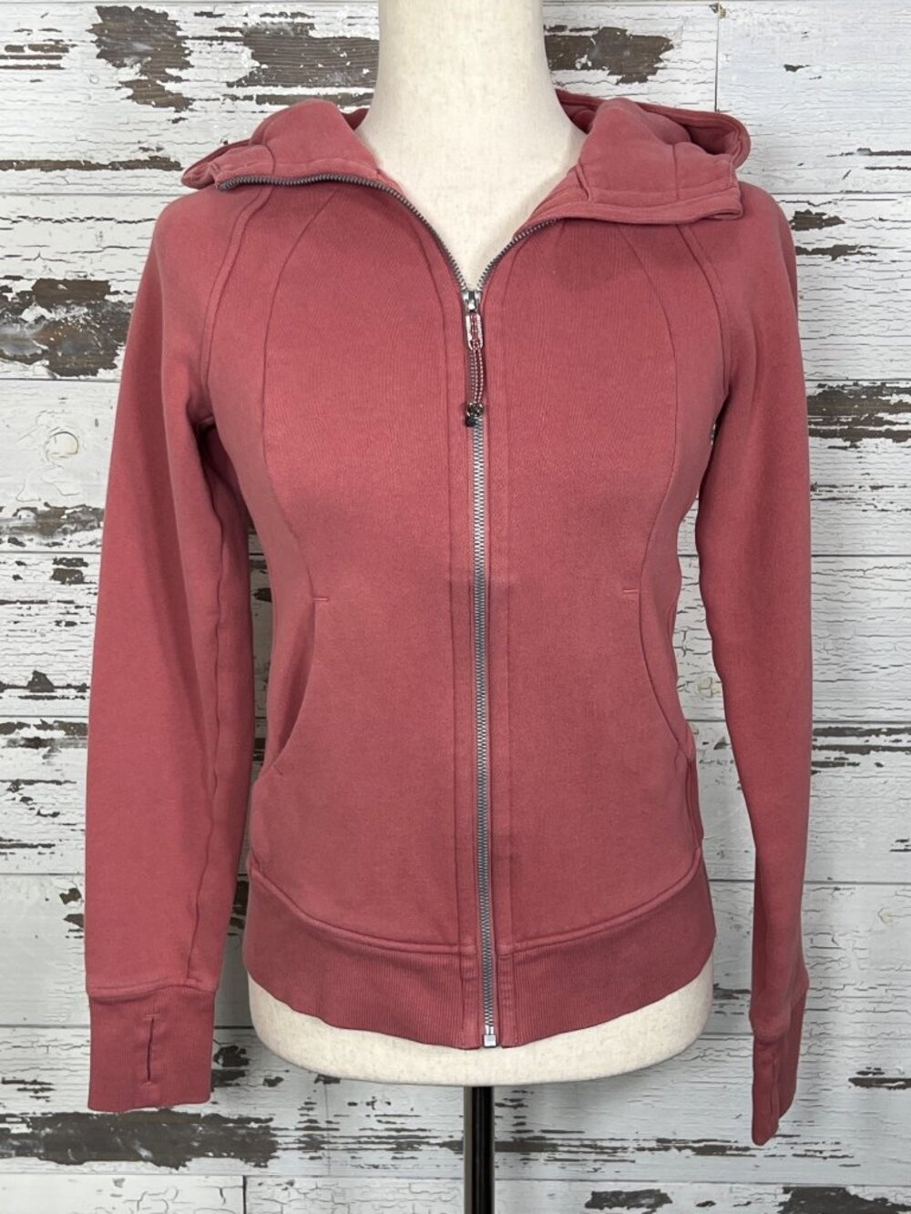 LULULEMON Scuba Hoodie Light Cotton Fleece in Brier Rose Sz 4 #W4AWMS EUC
